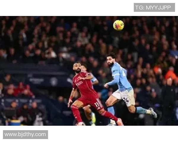 曼城与利物浦激战正酣最终比分揭晓引发球迷热议