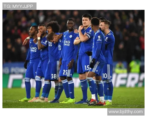 格拉天与埃门的精彩对决揭示了足球战术与团队合作的重要性