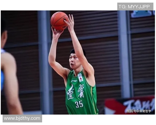 朱荣振的奋斗历程与人生哲学探讨：从平凡到卓越的成长之路