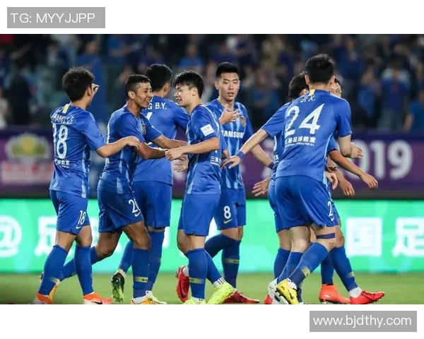 江苏苏宁迎战河北精英争夺联赛关键三分的激烈对决