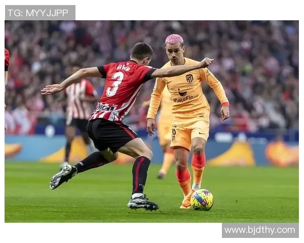 雷霆与鹈鹕激战正酣2月15日精彩对决引发球迷热议