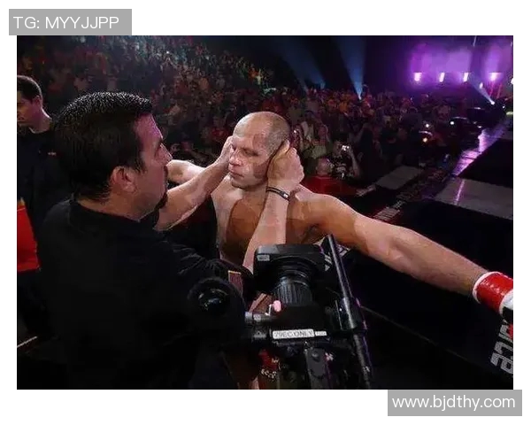 菲多与马克科尔曼的巅峰对决揭示格斗界的传奇与荣耀