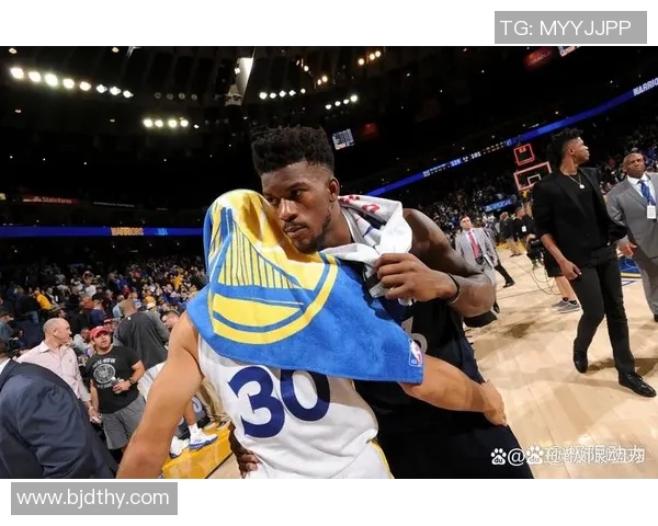 骑士勇士对决乐福表现引发热议赛季最佳球员之争再度升级