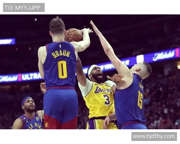 湖人对掘金战术解析与关键球员表现全面分析