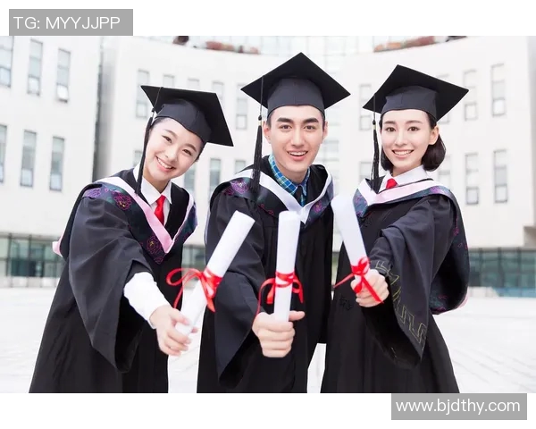 何思雨的成长之路：从校园到职场的蜕变与探索