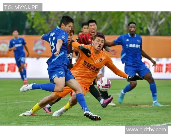 南京足球队整体压制革新探讨与未来发展展望分析