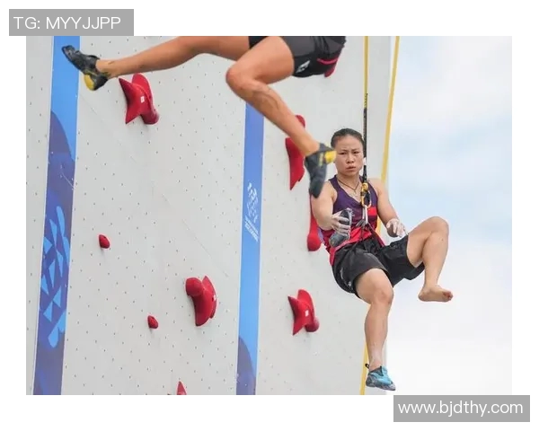 成都攀岩队在攀岩比赛经验排行榜中荣获第二名的辉煌成就