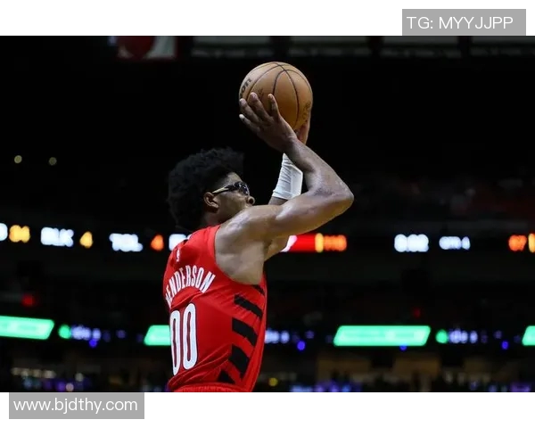 斯库特亨德森：未来篮球明星的崛起与挑战分析