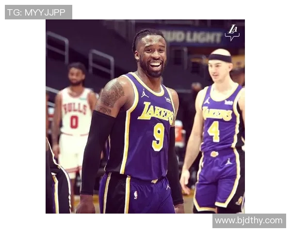 湖人火箭对决阵容分析明星球员表现及比赛看点一览 湖人火箭对决阵容分析明星球员表现及比赛看点一览