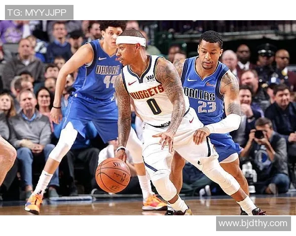 篮球明星左撇子的传奇之路与独特技巧解析